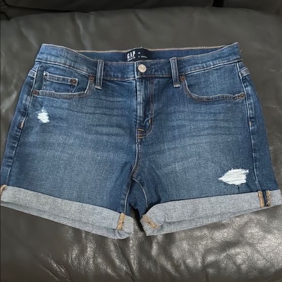 NEW GAP Distressed Denim Jean Shorts - Picture 1 of 3